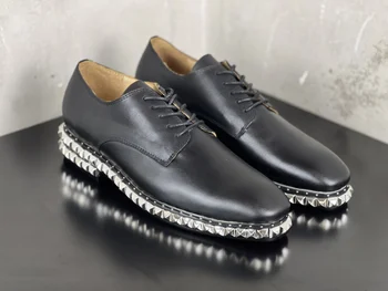 Луксозни дизайнерски мъжки Черни Модела Обувки С Нитове От Естествена Кожа, С Червена Подметка За Мъже, Кожени Обувки За Сватбени Партита